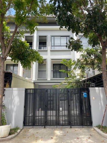 🏡 វីឡាកូនកាត់សម្រាប់ជួលនៅបុរីជីបម៉ុងផាកលែន 598/Link House for Rent at Borey Chip Mong Park Land 598