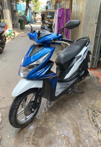 018 មាន​កាត​គ្រី​ ម៉ូតូ​ស្អាត​