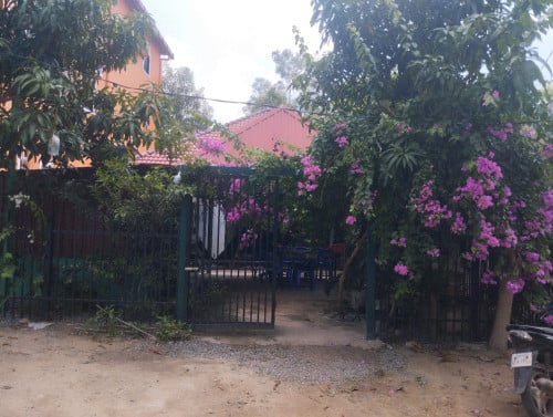 2 bedroom house for sale
