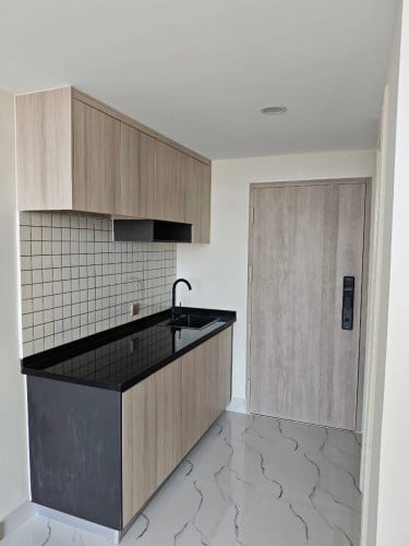 2 Bedroom Loft - L Tower 271