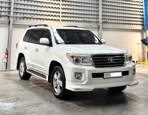 2014 Land Cruiser GXR V8 Full Option