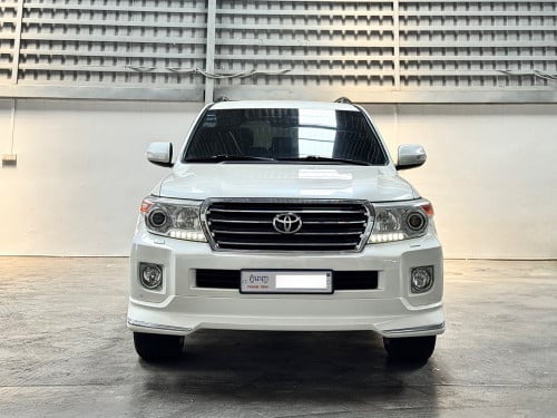 2014 Land Cruiser GXR V8 Full Option