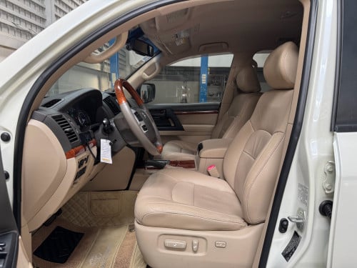 2014 Land Cruiser GXR V8 Full Option
