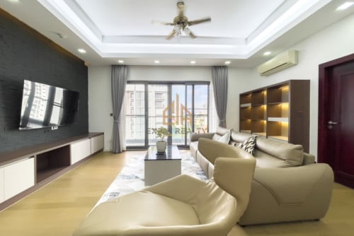 3 Bedroom Services Apartment for rent- BKK1 -Phnom Penh.