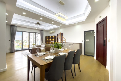 3 Bedroom Services Apartment for rent- BKK1 -Phnom Penh.