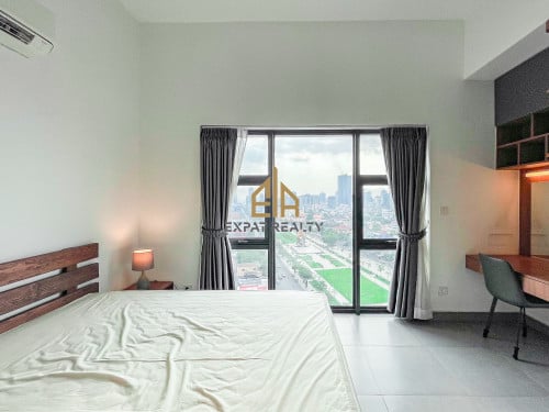 3 Bedroom Services Apartment for rent- Tonle Basac -Phnom Penh.