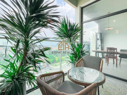 3 Bedroom Services Apartment for rent- Tonle Basac -Phnom Penh.