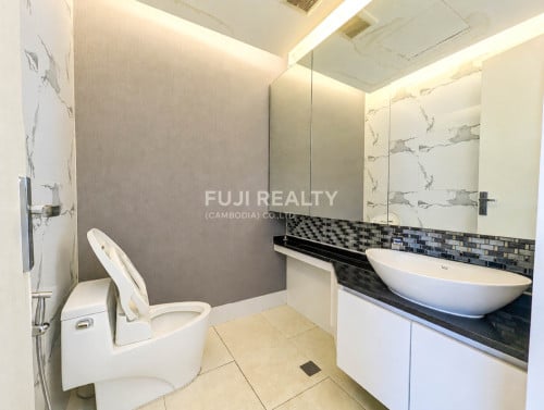 3-Bedroom Unit Converted into a Spacious 1-Bedroom Layout | The Penthouse Residence!