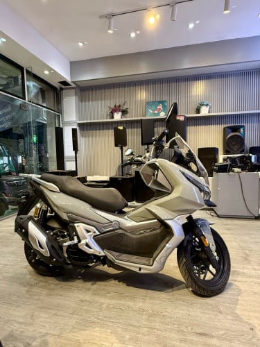 ADV 2024 កំលាំង 125cc ប្រដាសពន្ធ តម្លៃ $2800