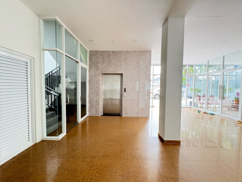 Apartment near IU School Sen Sok