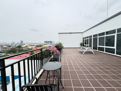 Apartment near IU School Sen Sok