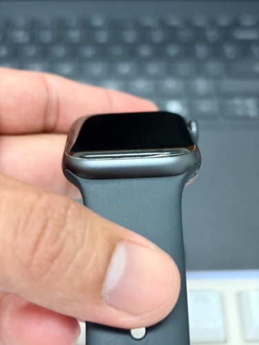Apple Watch 6 40mm condition 99.99% ធានាម៉ាស៊ីនថ្មីមិនដែលដោះ