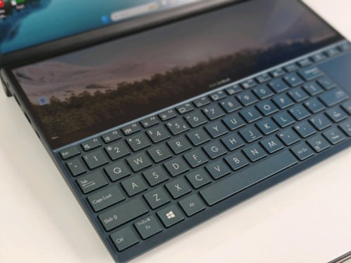 ASUS ZenBook Duo Core i7-10510U