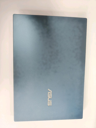 ASUS ZenBook Duo Core i7-10510U