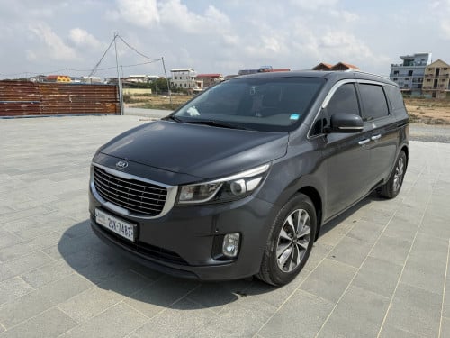 Carnival Auto 3 តំបូលបេីមុខក្រោយ