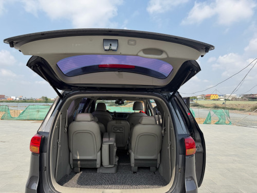 Carnival Auto 3 តំបូលបេីមុខក្រោយ