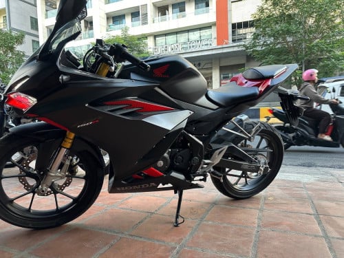 CBR150R