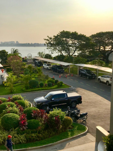 Condo 1-BR with Mekong river View for rent