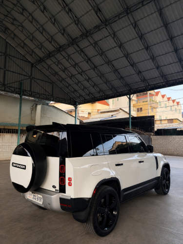 Defender 110 HSE V6 សាំង Full Option 2020