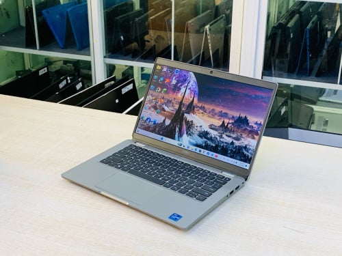 Dell Latitude 5320 13”FHD