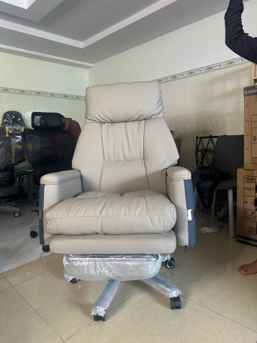 Executive chair available in stock