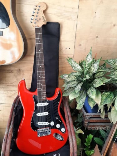 Fender Squier Stratocaster Affinity with bags