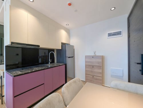 Fully Furnished 1bedroom urgent sale at Time Square 5