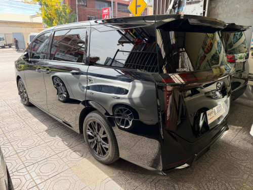 GAC GN8 2024 ( មិនដែលជួល )
