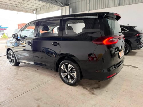 GAC M6 PRO 270t 2025 ហ្សុីនមួយជុំ​ 7កៅអី​ កៅអី​បីជួរ​