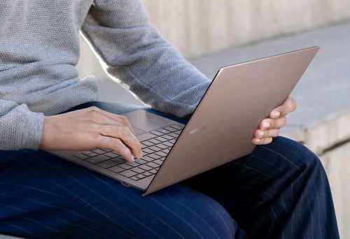 Galaxy Book S touch screen