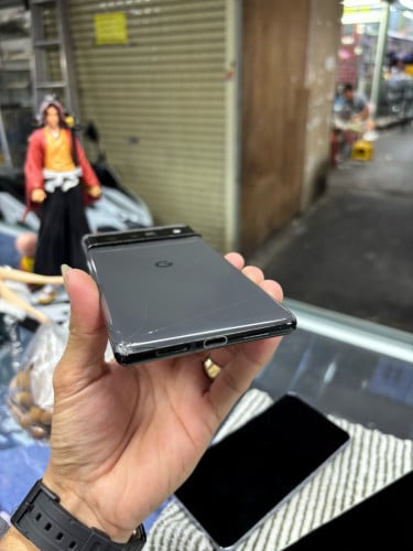 Google pixel6Pro 128G Ram12G Sim2 ESIM ម៉ាសុីមអេក្រង់ស្រុីន បែកខ្នង