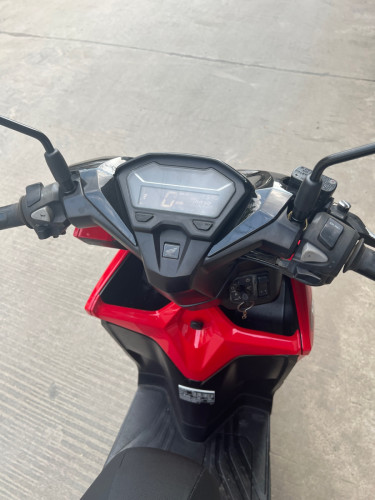 Honda Click2021 សានុំ ស្អាត ម៉ាស៊ីនស្ងាត់ ជិះស្រួល