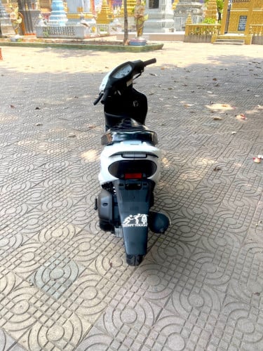 Honda Dio ZX លក់