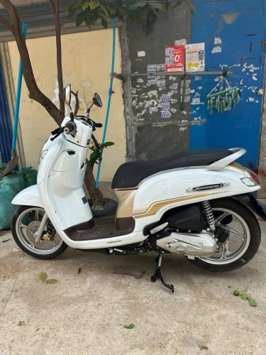 Honda Scoopyi 2020 ស្អាត សានុំ ម៉ាស៊ីនតាន់