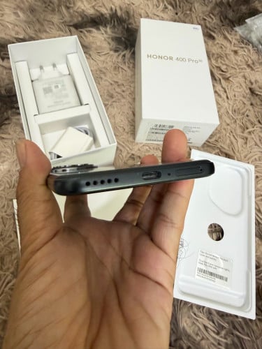 Honor X400 pro 12G 512G 98.99% 389$