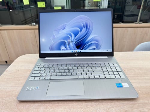 HP 15s CPU i5-1235U l RAM 8GB l SSD 512GB M.2 (Second Hand)