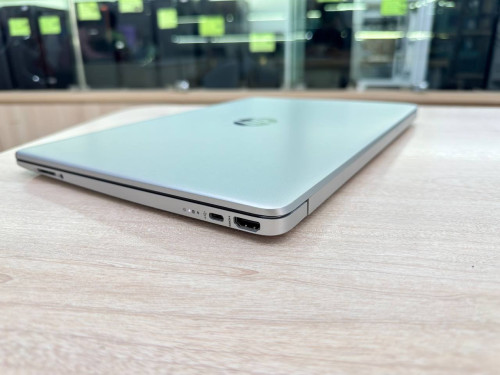 HP 15s CPU i5-1235U l RAM 8GB l SSD 512GB M.2 (Second Hand)