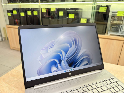 HP 15s CPU i5-1235U l RAM 8GB l SSD 512GB M.2 (Second Hand)