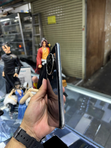 Huawei Mate50E 256G Ram8G Sim2 CH អេក្រង់ម៉ាសុីនស្រុីនដូរខ្នង