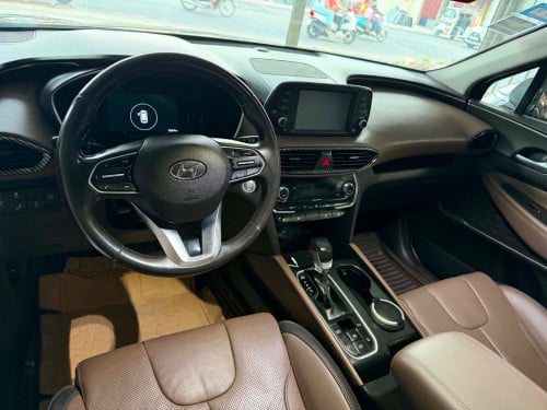 Hyundai Santafe year 2019