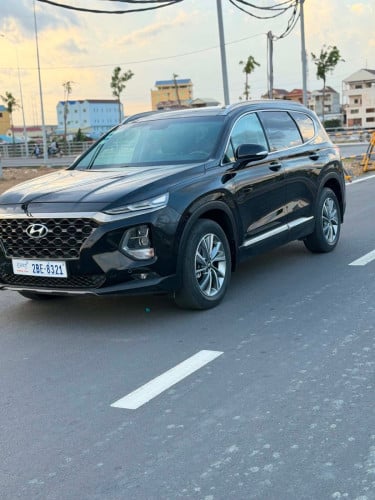 Hyundai Santafe year 2019
