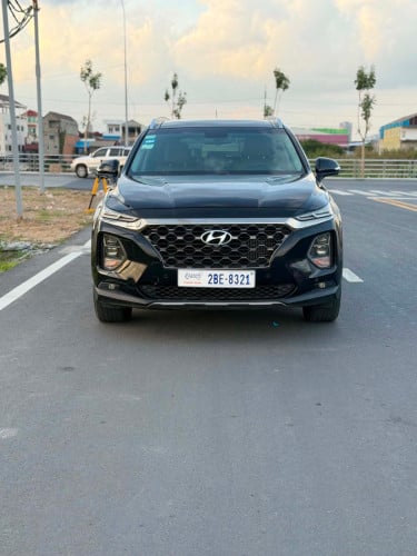 Hyundai Santafe year 2019