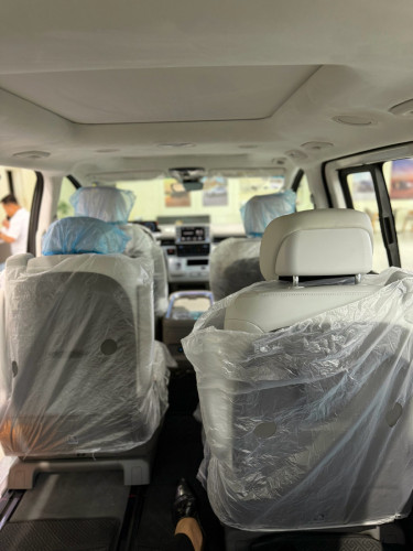 HYUNDAI STARIA lounge