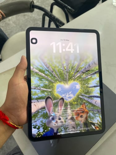 Ipad pro 11inch M4 ទួល95% memory 512GB លក់ប្រញាប់ មកមុនបានមុនណា