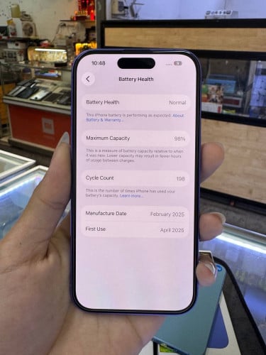 iPhone 16