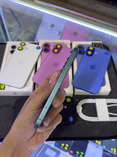 iPhone 16