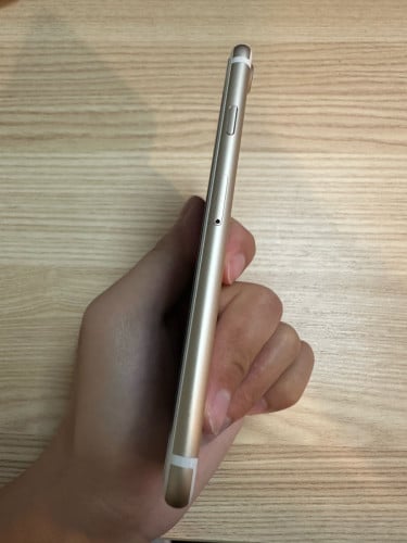 iPhone 7 LLA-ម្ចាស់ដេីមផ្ទាល់