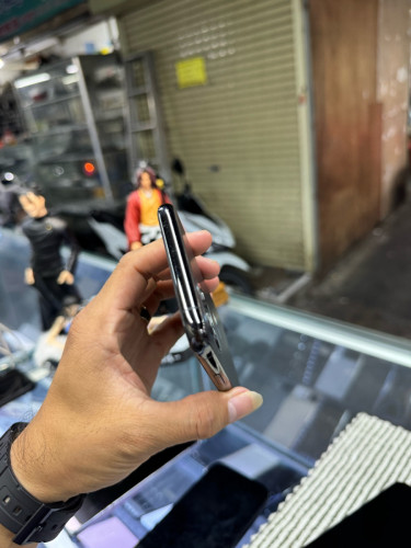Iphone11proតូច 64G Sim2 ESIM ម៉ាសុីនអេក្រង់ស្រុីន