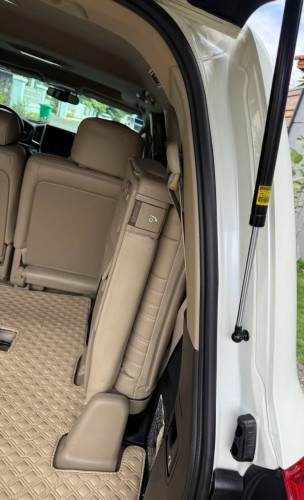 Land cruiser.2011ឡេីង ក្នុង ក្រៅ  2021 Arab