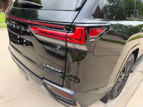 Lexus Lx600 KURU Black Edition 2023 ក្រដាសពន្ធ • ប្រភេទ មេឡាន ( ទឹកថ្នាំស្សុីន 100% ) មកដល់ 22/06/26
